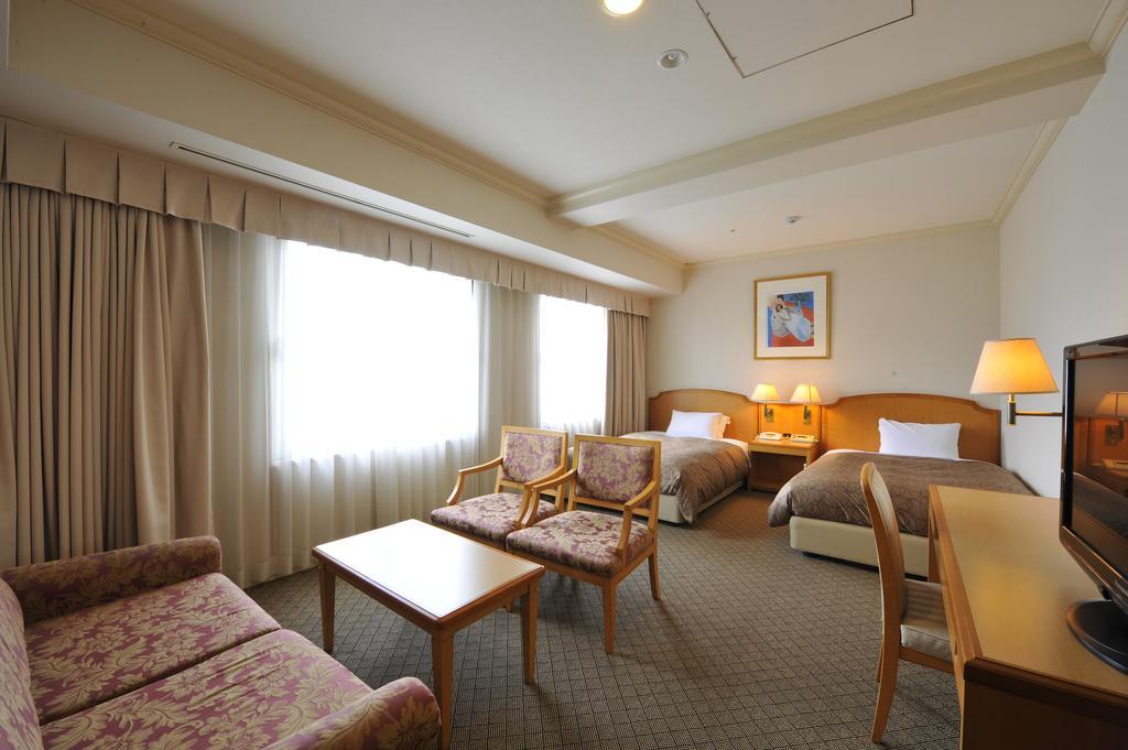 Hotel Mystays Matsuyama Мацуяма Экстерьер фото